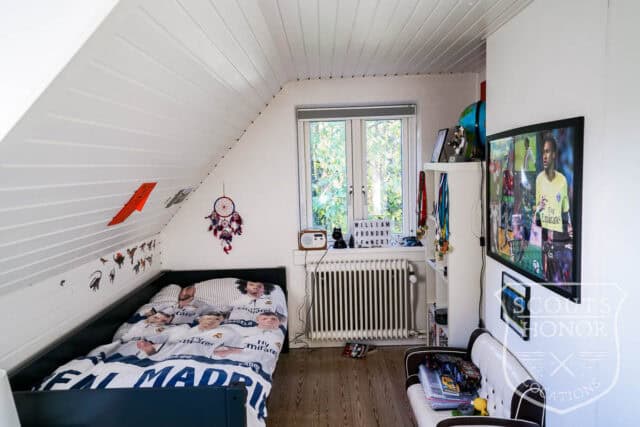 murermestervilla udsigt til mark naturgrund location denmark scoutshonor 12
