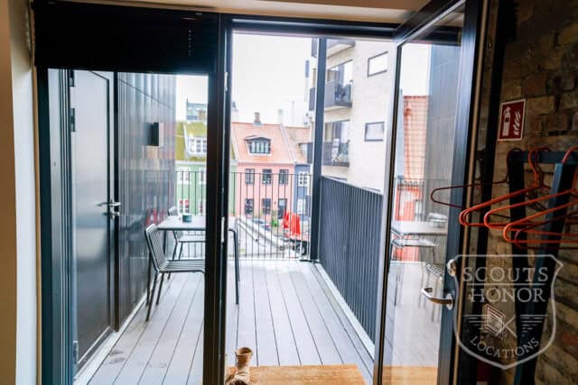 aarhus lejlighed rå mursten modern arkitekttegnet location denmark scoutshonor 30