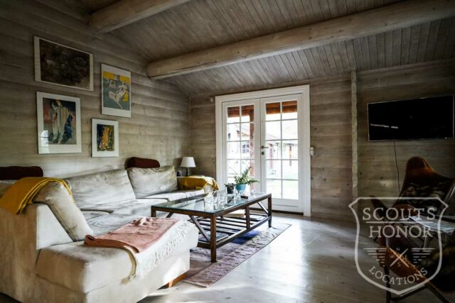 bjlkehytte porch grspatag naturgrund nordsjlland location danmark scoutshonor10of79