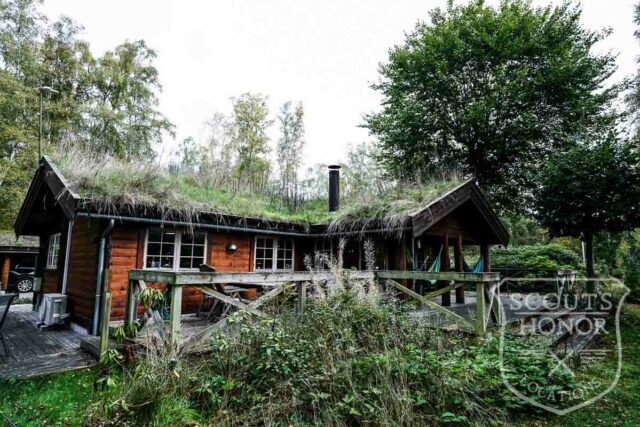 bjlkehytte porch grspatag naturgrund nordsjlland location danmark scoutshonor17of34