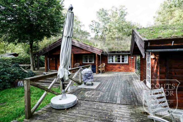 bjlkehytte porch grspatag naturgrund nordsjlland location danmark scoutshonor19of34