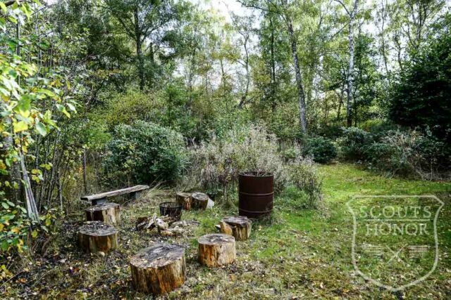 bjlkehytte porch grspatag naturgrund nordsjlland location danmark scoutshonor1of2