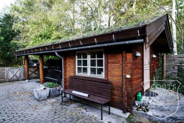 bjlkehytte porch grspatag naturgrund nordsjlland location danmark scoutshonor1of34