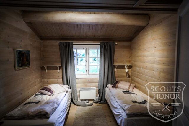 bjlkehytte porch grspatag naturgrund nordsjlland location danmark scoutshonor3of79