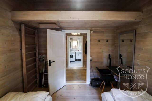 bjlkehytte porch grspatag naturgrund nordsjlland location danmark scoutshonor4of79