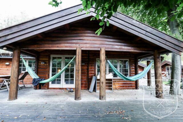 bjlkehytte porch grspatag naturgrund nordsjlland location danmark scoutshonor55of79