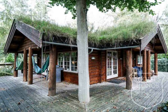 bjlkehytte porch grspatag naturgrund nordsjlland location danmark scoutshonor57of79