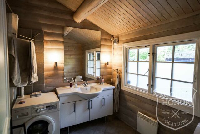 bjlkehytte porch grspatag naturgrund nordsjlland location danmark scoutshonor5of79
