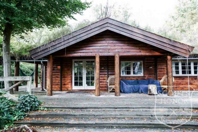 bjlkehytte porch grspatag naturgrund nordsjlland location danmark scoutshonor63of79