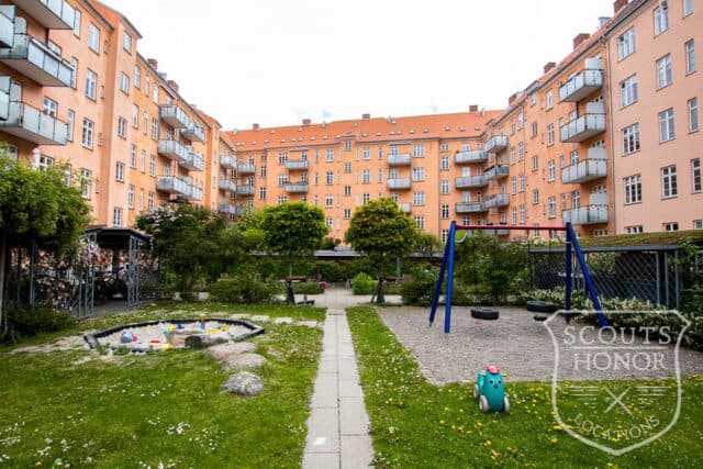 frederiksberg dansk design altan fælles gård location denmark scoutshonor 03