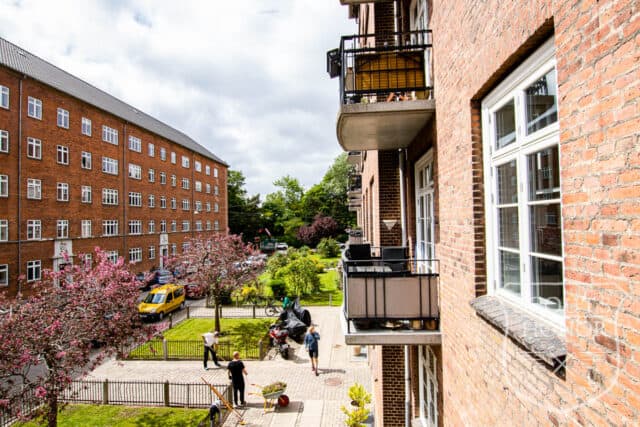 frederiksberg dansk design altan fælles gård location denmark scoutshonor 07