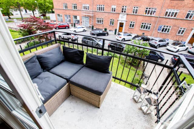 frederiksberg dansk design altan fælles gård location denmark scoutshonor 13