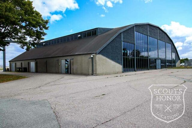 hanger store vinduer lufthavn højt til loftet location denmark scoutshonor 10