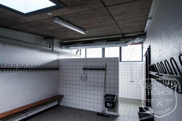 klublokale fodbold omkldningsrum kbenhavn location copenhagen scoutshonor3of31
