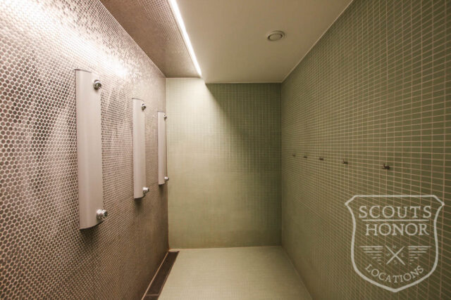 lockerroom omkldningsrum grnnefliser kbenhavn location copenhagen scoutshonor11of16
