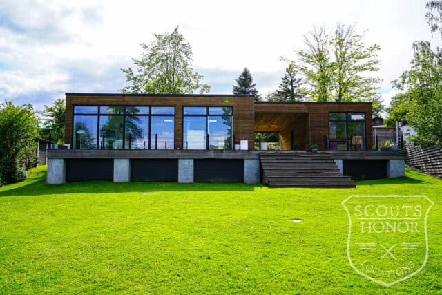 modern architecture pink kitchen udsigt til sø location denmark scoutshonor 33
