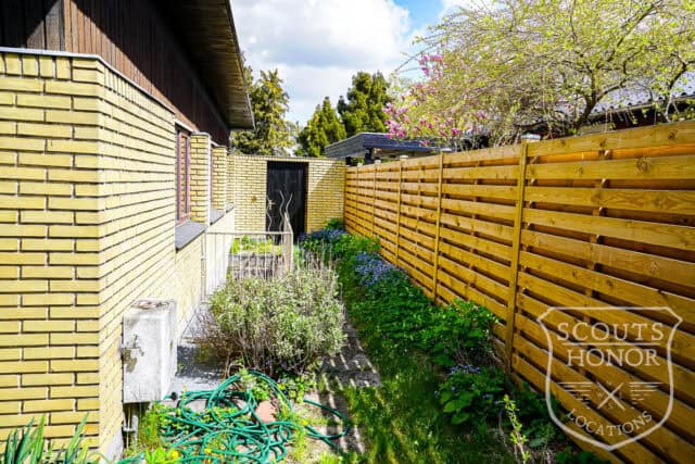 retro parcelhus gulde mursten terrasse location denmark scoutshonor 54