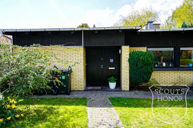 retro parcelhus gule mursten terrasse location denmark scoutshonor 03