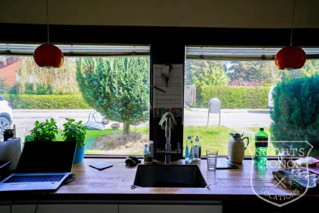 retro parcelhus gule mursten terrasse location denmark scoutshonor 17