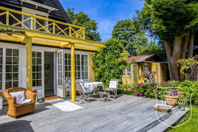 villa udsigt til sø idyllisk drivhus location denmark scoutshonor 58