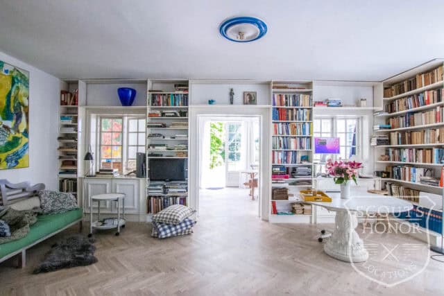 villa udsigt til sø idyllisk drivhus location denmark scoutshonor 69