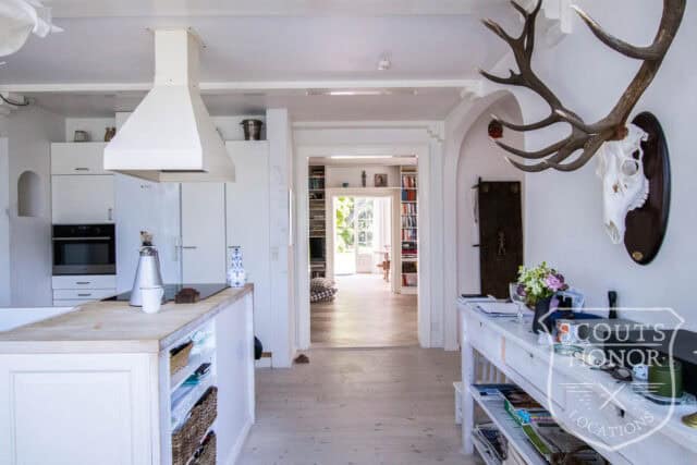 villa udsigt til sø idyllisk drivhus location denmark scoutshonor 79