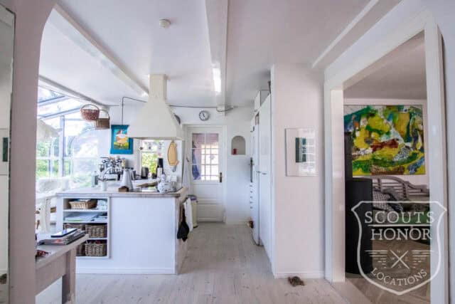 villa udsigt til sø idyllisk drivhus location denmark scoutshonor 81