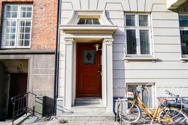 lejlighed aarhus dansk design klassisk opgang location denmark scoutshonor 02