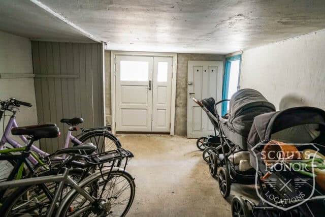 lejlighed aarhus dansk design klassisk opgang location denmark scoutshonor 11