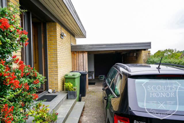 retro parcelhus gule mursten aarhus location denmark scoutshonor 08