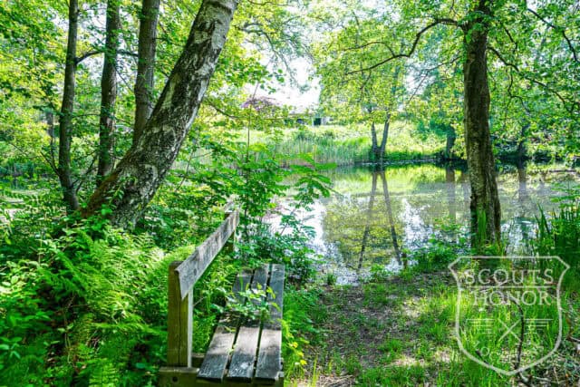 naturgrund holte bjælkehytte sø i baghaven location denmark scoutshonor 005