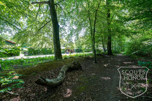 naturgrund holte bjælkehytte sø i baghaven location denmark scoutshonor 012