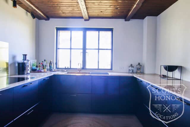 sommerhus kulhuse havudsigt stråtækt naturgrund location denmark scoutshonor 54