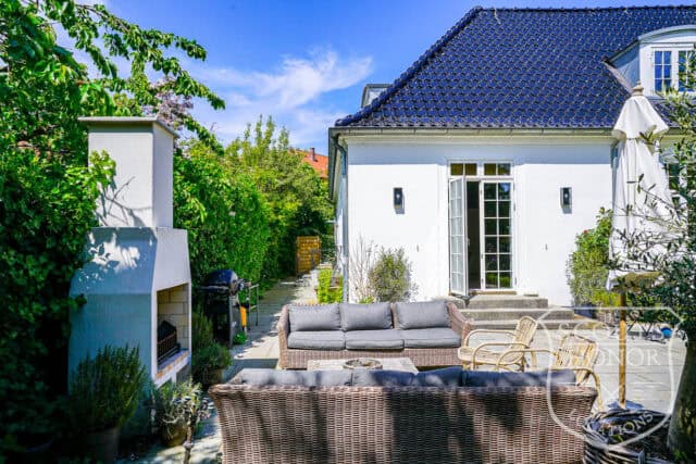 villa charlottenlund hyggelig have atrium location denmark scoutshonor 024