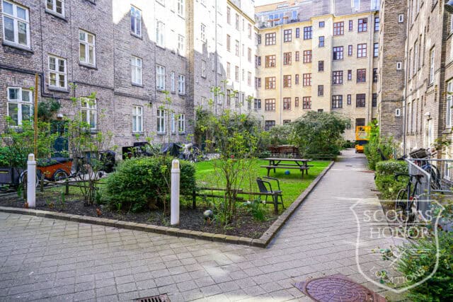 lejlighed amager kunst interiør hyggelig gård location denmark scoutshonor 11