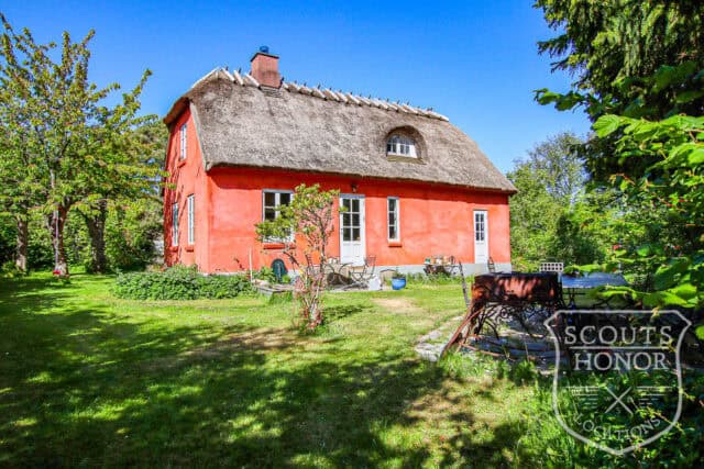 sommerhus tisvilde ståtækt rødt hus location denmark scoutshonor 48