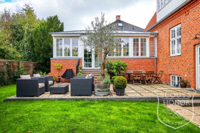 murermestervilla stylish hellerup master bedroom location denmark scoutshonor 16