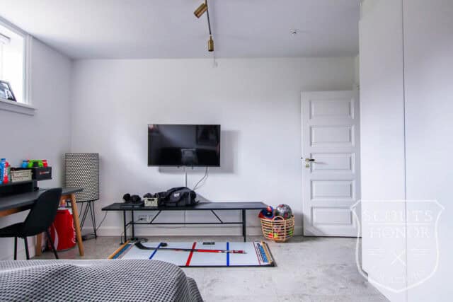 murermestervilla stylish hellerup master bedroom location denmark scoutshonor 31