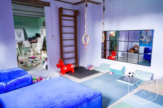 villa kastrup moderne funky malede lofter farver location denmark scoutshonor 030