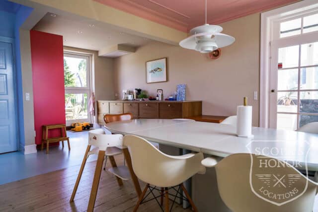 villa kastrup moderne funky malede lofter farver location denmark scoutshonor 082
