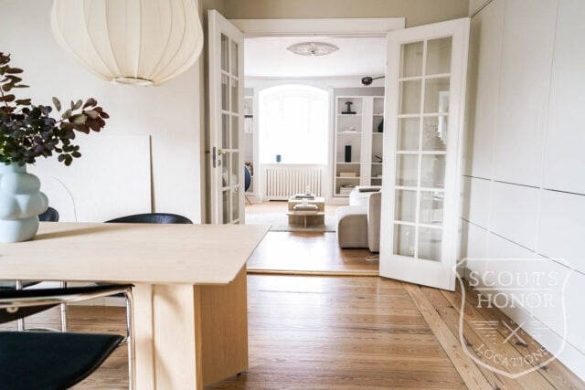 lejlighed aarhus interiør franske døre location denmark scoutshonor 60