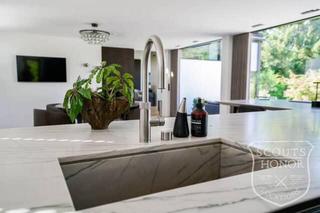 villa charlottenlund luksus privat park moderne location denmark scoutshonor 101