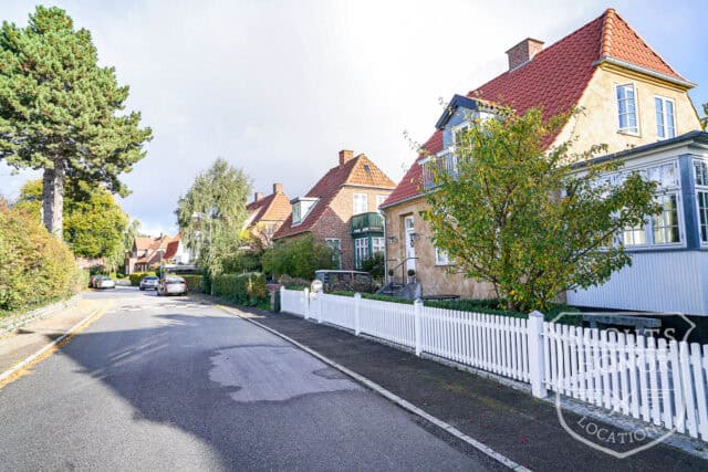 villa frederiksberg trappehall lukket have location denmark scoutshonor 06