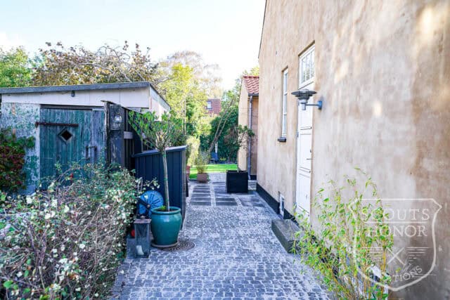 villa frederiksberg trappehall lukket have location denmark scoutshonor 09