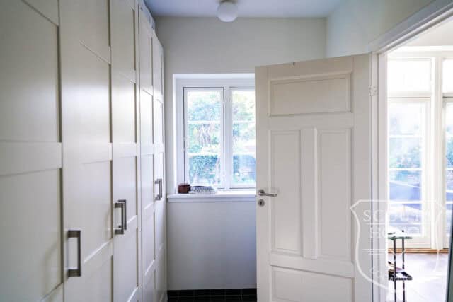 villa frederiksberg trappehall lukket have location denmark scoutshonor 44