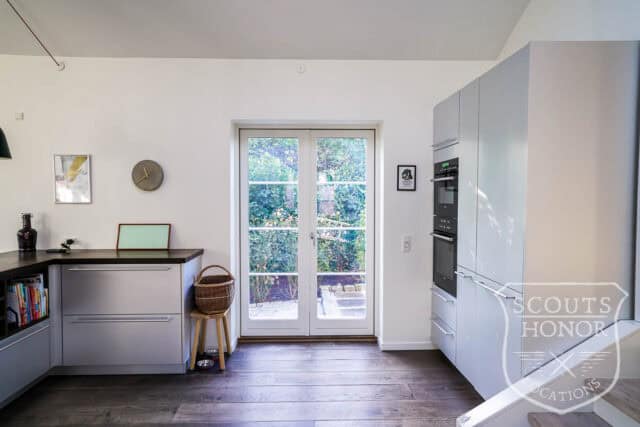 villa frederiksberg trappehall lukket have location denmark scoutshonor 59