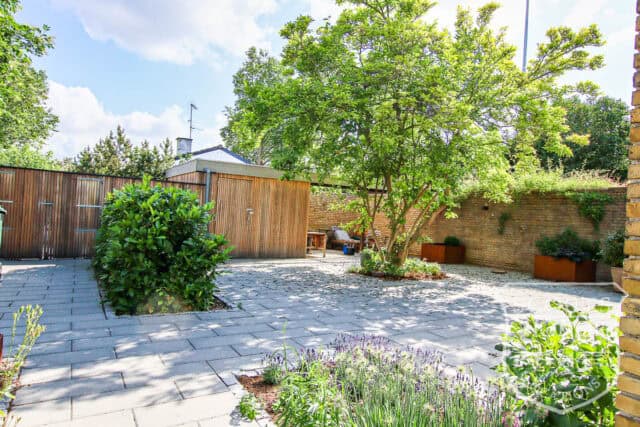 arkitekttegnet gule mursten terrasse moderne location denmark scoutshonor 07