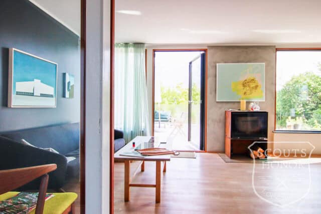 arkitekttegnet gule mursten terrasse moderne location denmark scoutshonor 34