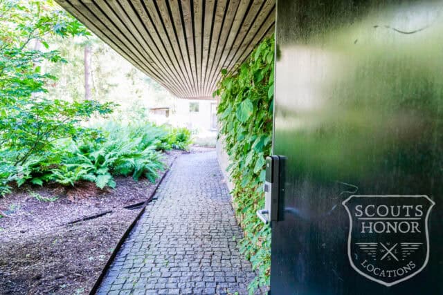 skåne arkitekttegnet villa udendørs pool naturområde luksus location denmark scoutshonor 002