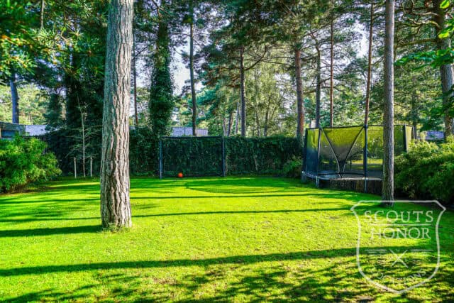 skåne arkitekttegnet villa udendørs pool naturområde luksus location denmark scoutshonor 075